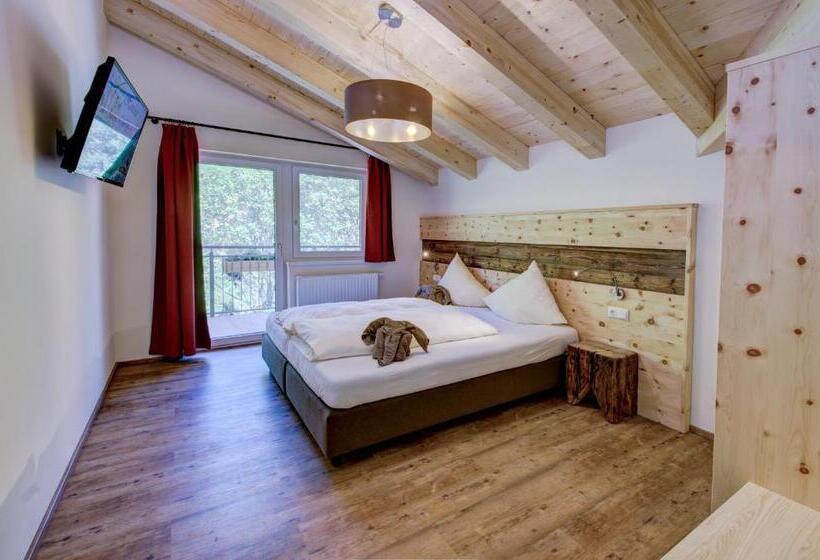 1 Sovrum Takvåning Lägenhet, Berghotel Jaga Alm