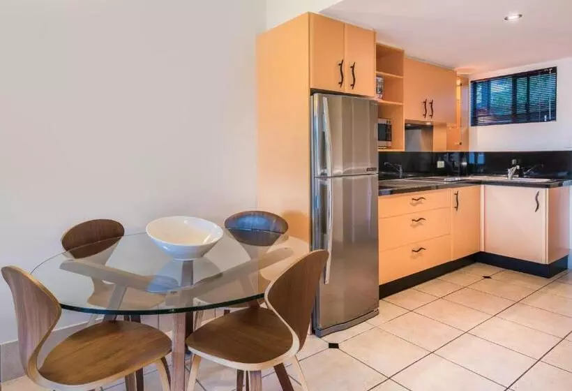 سوئیت با چشمانداز, At Waterfront Whitsunday Retreat Adults Only