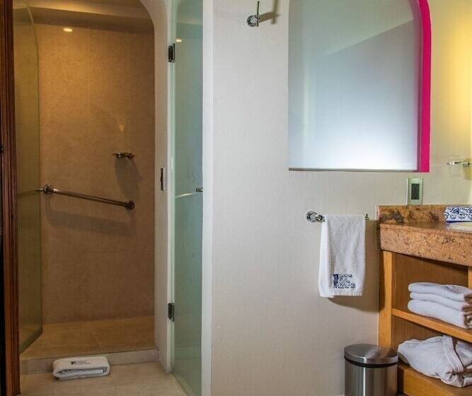 سوییت جونیور, Boutique Casona De La China Poblana