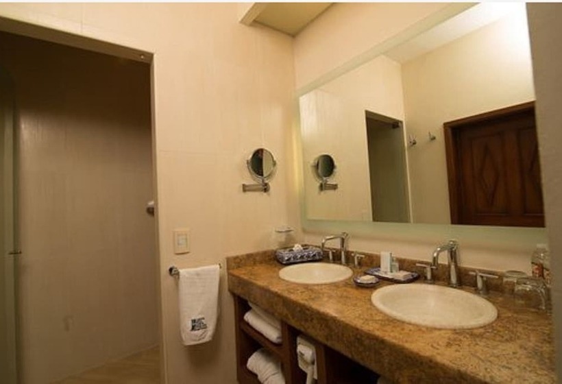 سوییت جونیور, Boutique Casona De La China Poblana