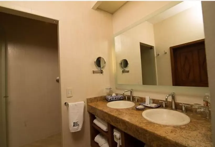 سوییت جونیور, Boutique Casona De La China Poblana