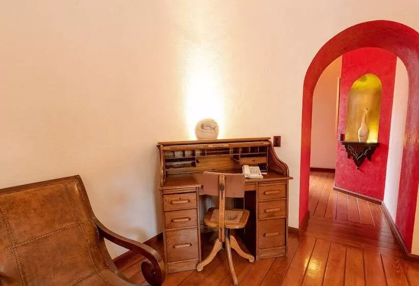 سوییت جونیور, Boutique Casona De La China Poblana