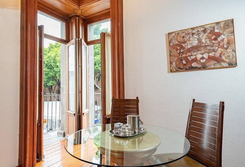 سوییت جونیور, Boutique Casona De La China Poblana