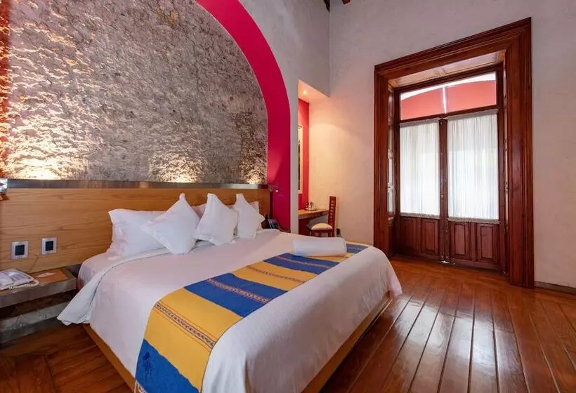 سوییت جونیور, Boutique Casona De La China Poblana