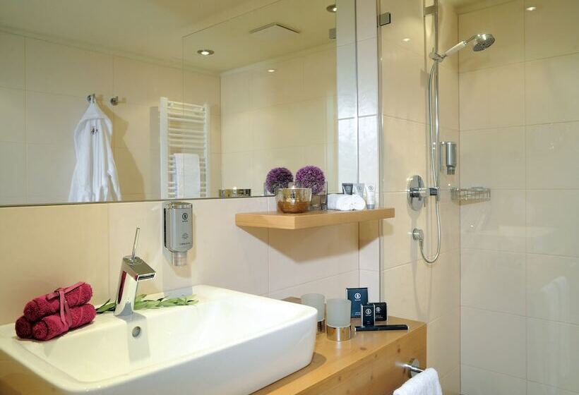 家庭套房, Fire & Ice Dusseldorf/neuss