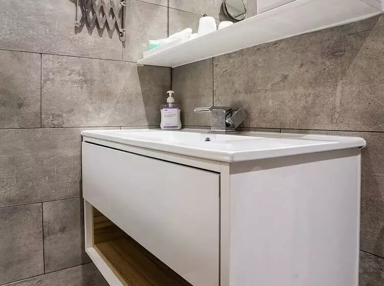 اتاق لوکس, Greenland Villa