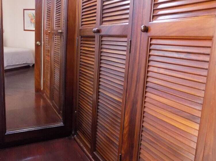 Suite, Las Palomas