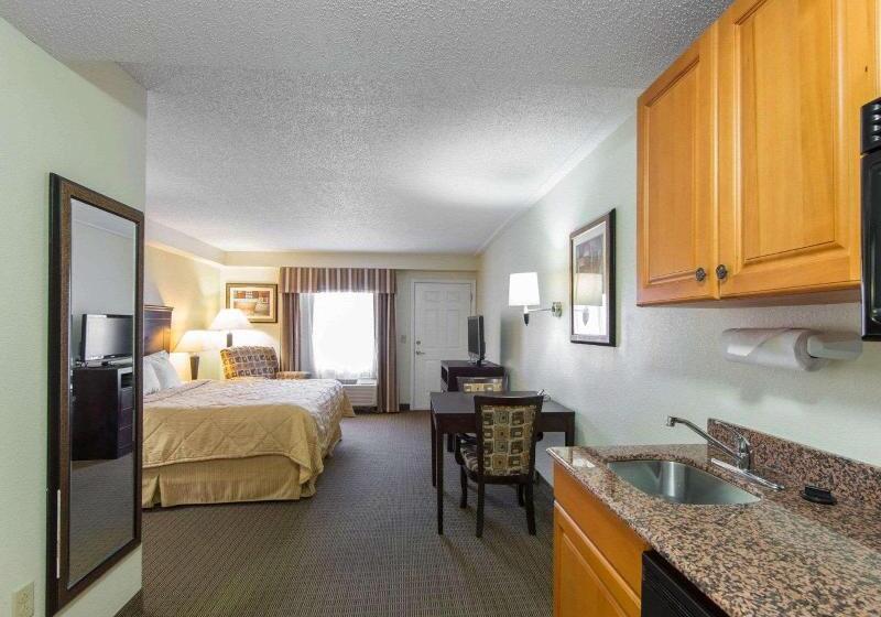 带大床的标准间, Mainstay Suites Knoxville North I75