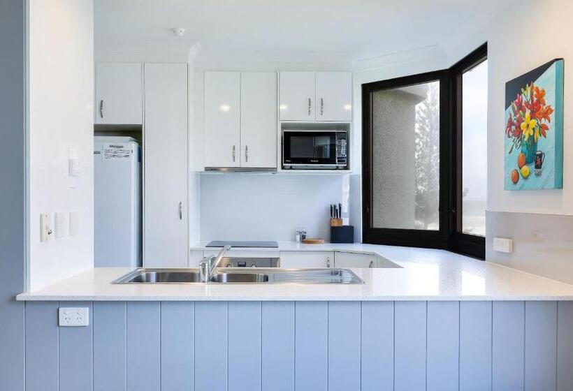 １ベッドルームアパートメント, The Breakers