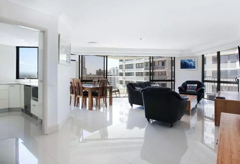 2 Bedroom Apartment with Views, The Breakers