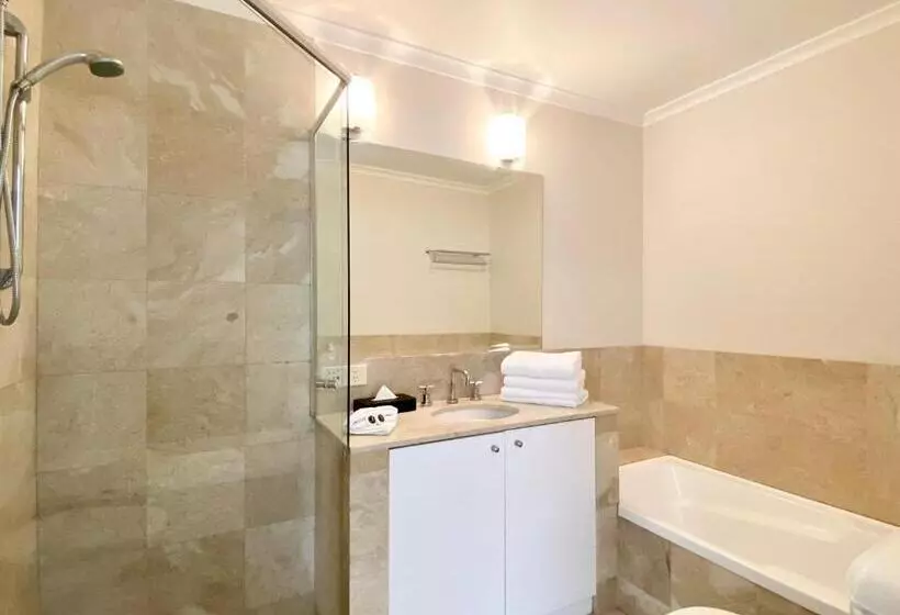 Huoneisto 3 Makuuhuonetta, Milson Serviced Apartments