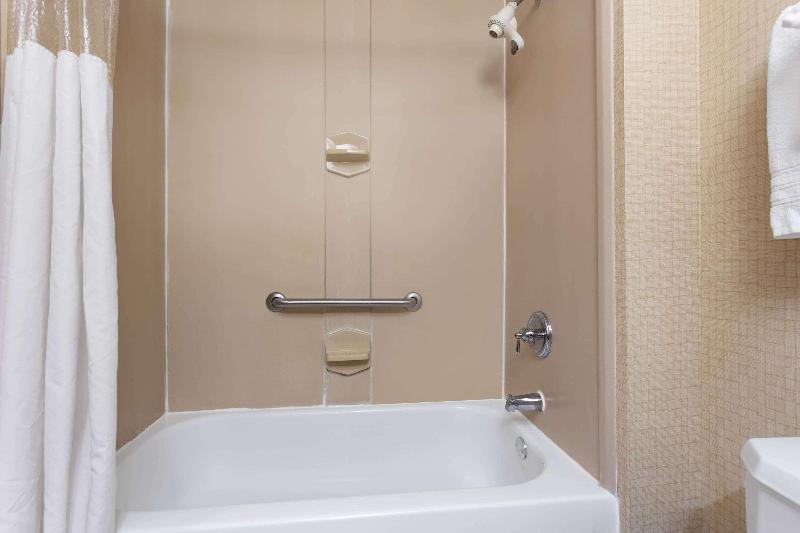 Люкс Кровать Кинг, Residence Inn Long Beach Downtown