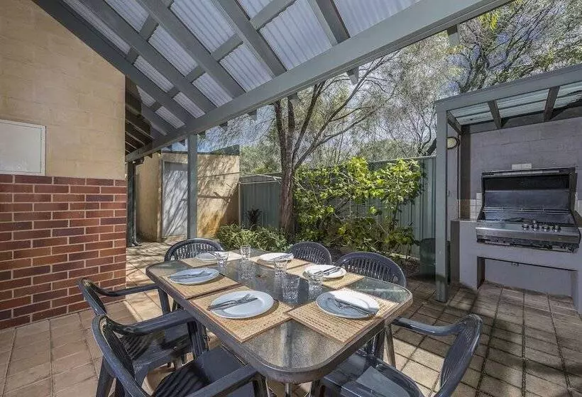 Standard-bungalow 3 Makuuhuonetta, The Sebel Busselton