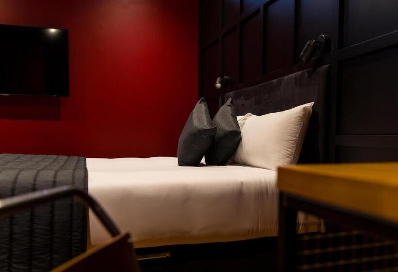 اتاق سوپریور, Dukes Street Apartment