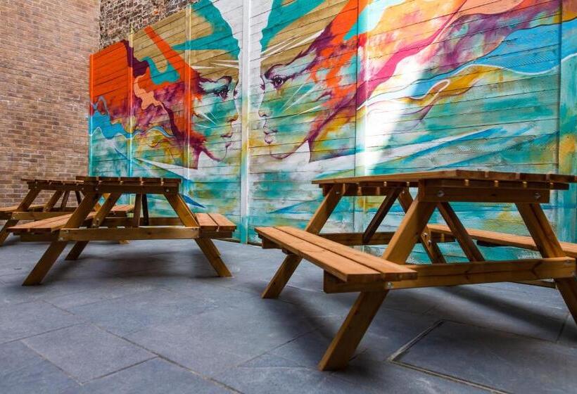 اتاق سوپریور با تخت بزرگ, Dukes Street Apartment