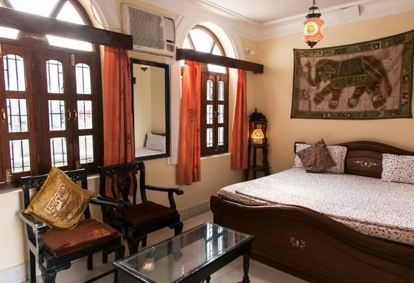 デラックスルーム, Kanhaia Haveli