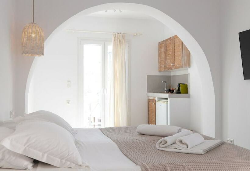 اتاق لوکس, Naxos Sandastic