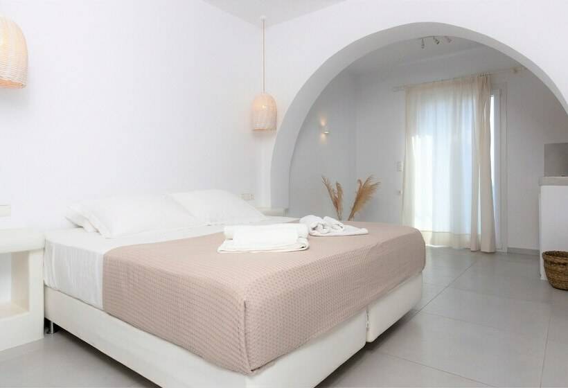 اتاق لوکس, Naxos Sandastic