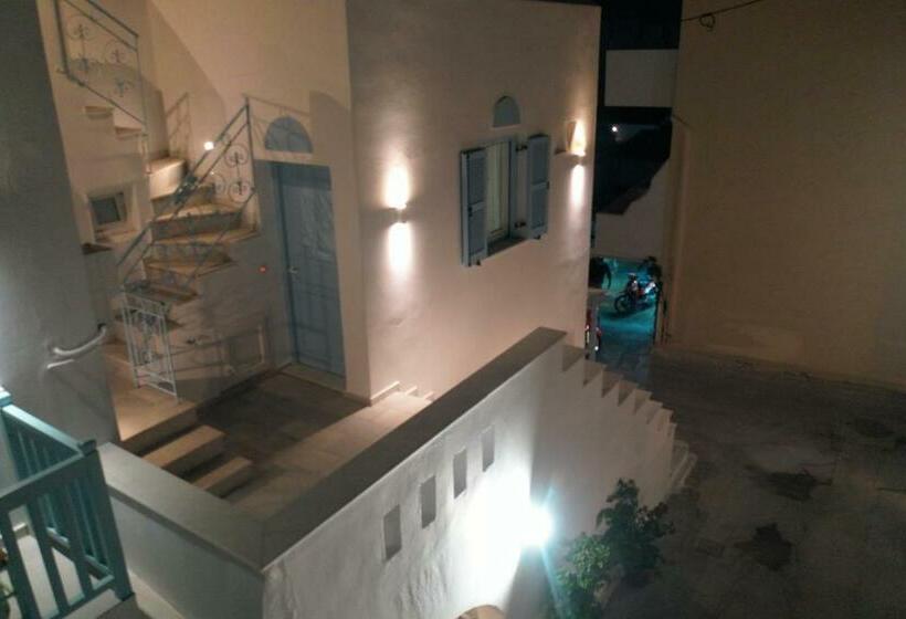 اتاق لوکس, Naxos Sandastic