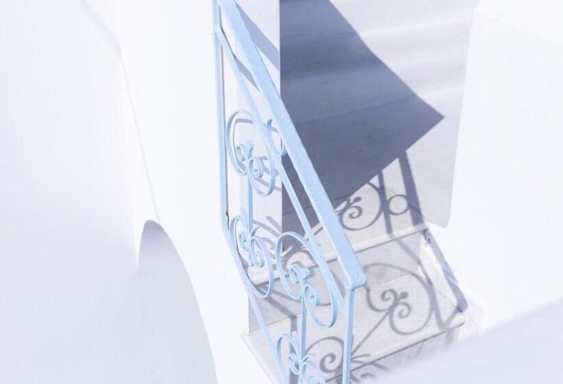 اتاق لوکس, Naxos Sandastic