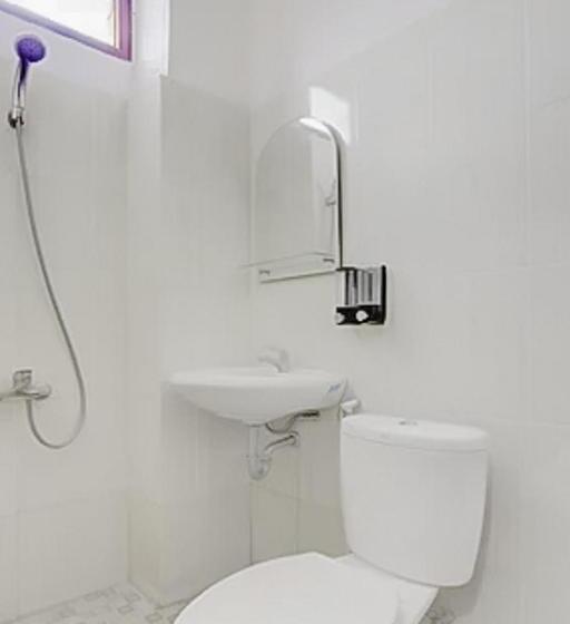 스탠다드 룸, Reddoorz At Pelangi Guest House