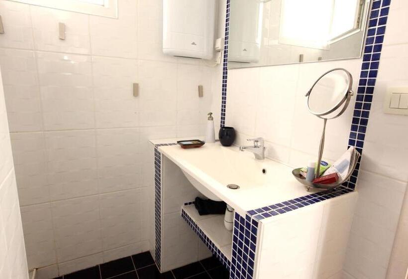 غرفة قياسية ثلاثية, Carpe Diem Tolosa