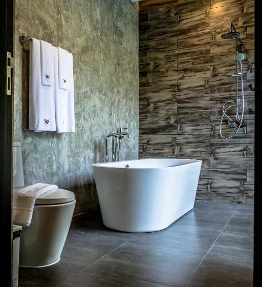 Suite with Pool, Wheeler Bed & Bike