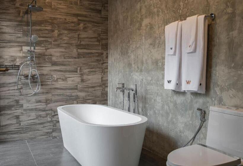 Suite with Pool, Wheeler Bed & Bike