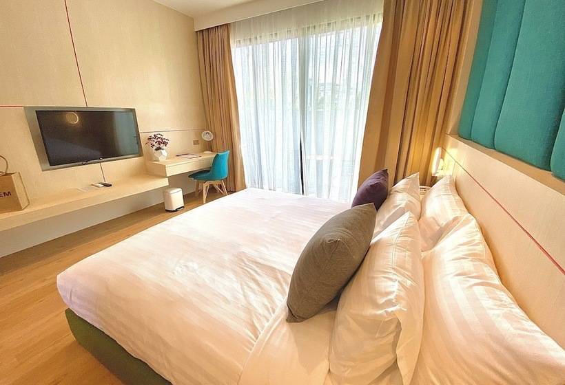 חדר סופריור, The Poem