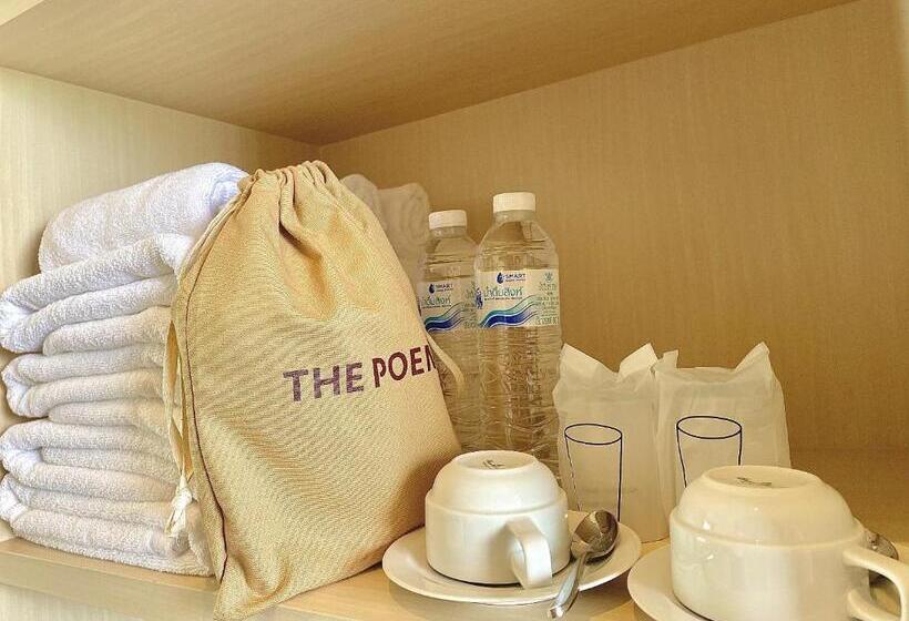 חדר סטנדרט, The Poem