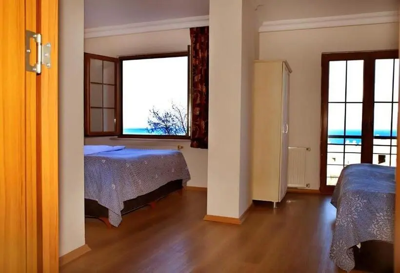 景色の見えるスタンダード4人部屋, Miletus Otel şile