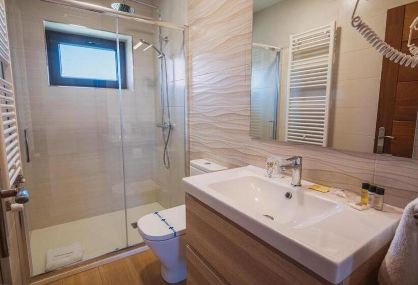 Apartamento 2 Dormitórios, Apartamentos Mirador De Vidío