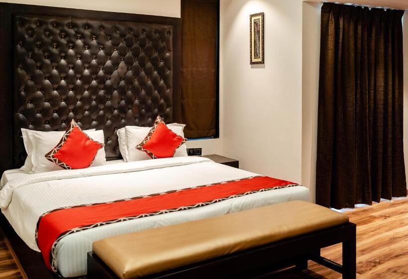 חדר דלוקס, Divan Clarks Inn, Goa