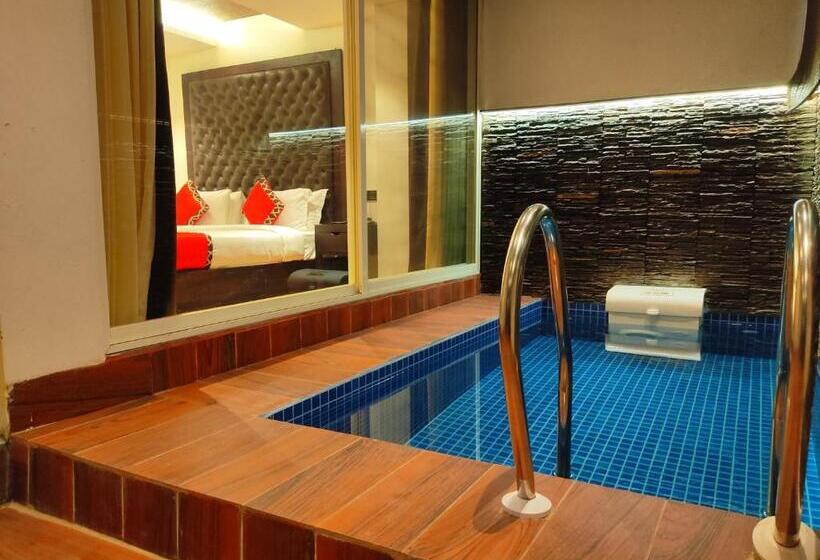 חדר דלוקס עם מרפסת, Divan Clarks Inn, Goa