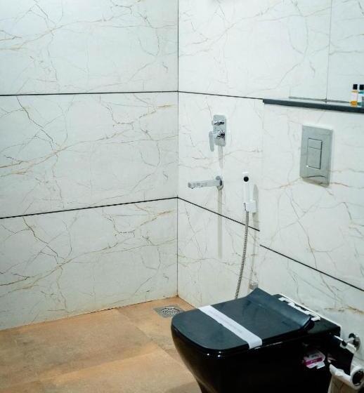 חדר דלוקס, Divan Clarks Inn, Goa