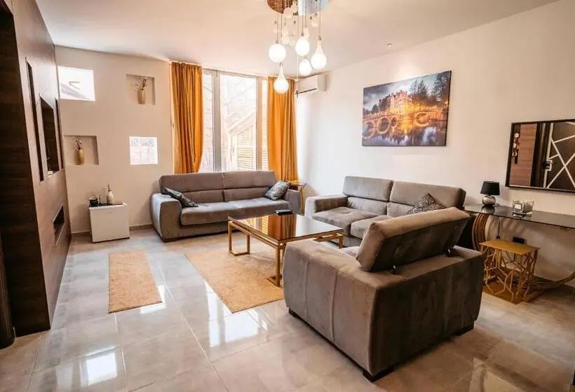 آپارتمان لوکس 1 خوابه, Magico Rooms & Apartments