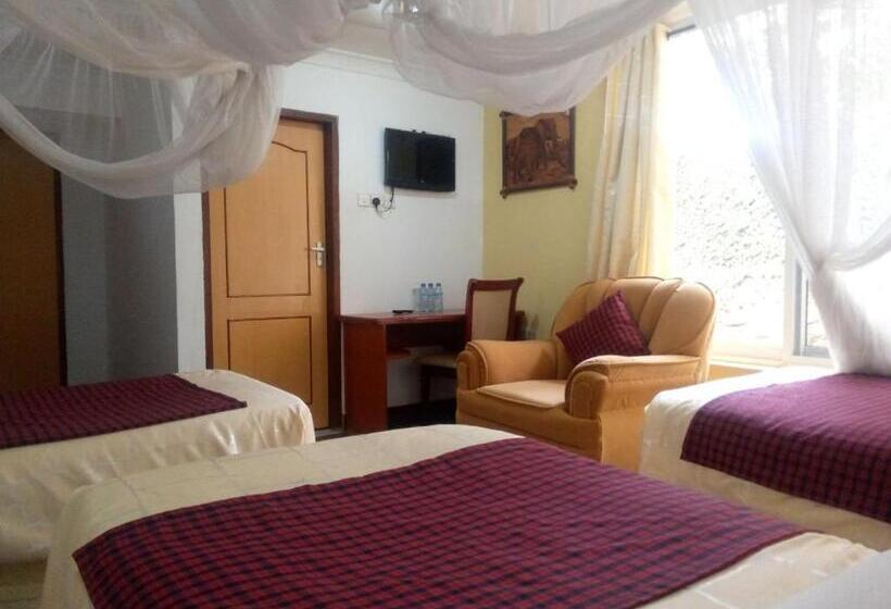 اتاق استاندارد سه نفره, Karibu Heritage House