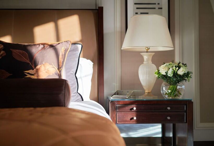 套房, Corinthia  London