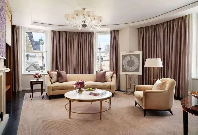 Suite, Corinthia London