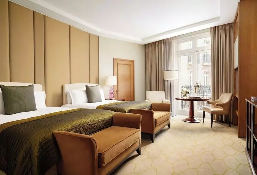 Family Room, Corinthia London