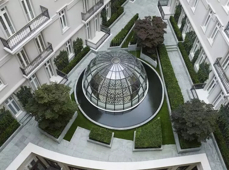 Penthouse Room, Corinthia London