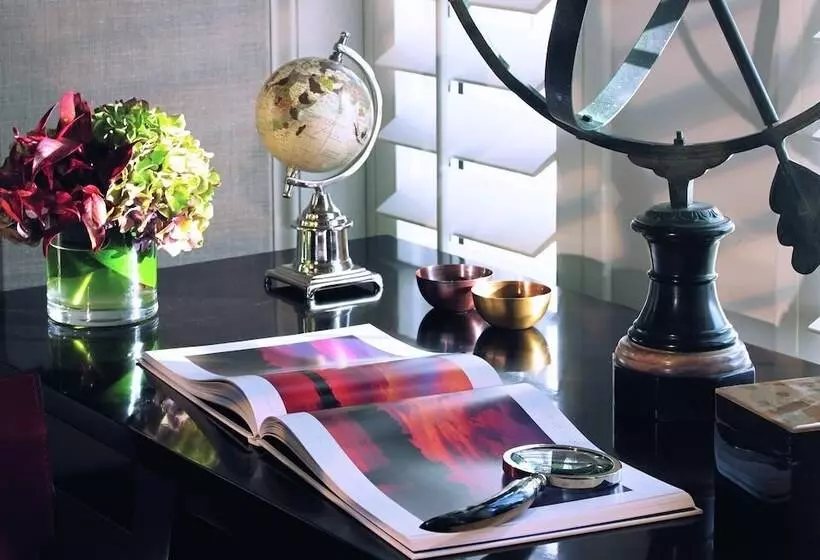 Penthouse Room, Corinthia London