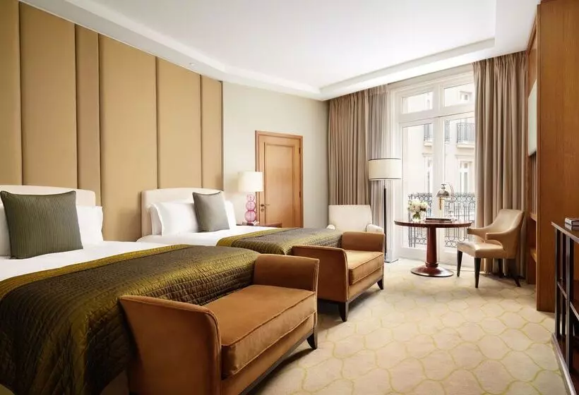 Family Room, Corinthia London