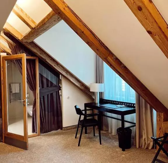 Suite, Dome