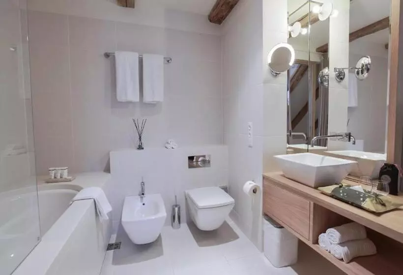 Suite Deluxe, Dome