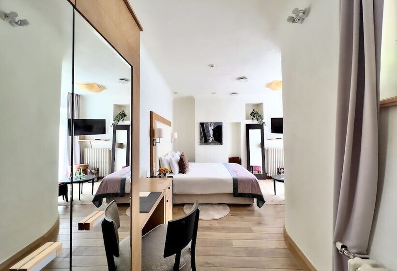 اتاق لوکس, Dome