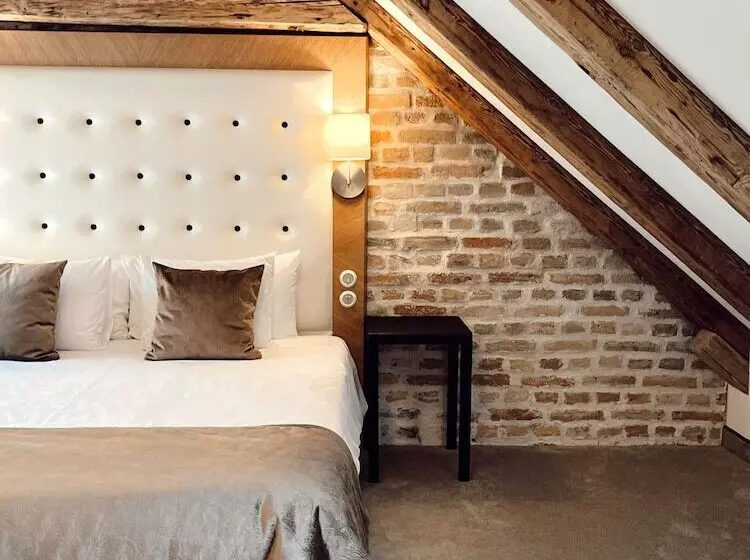 Suite Deluxe, Dome