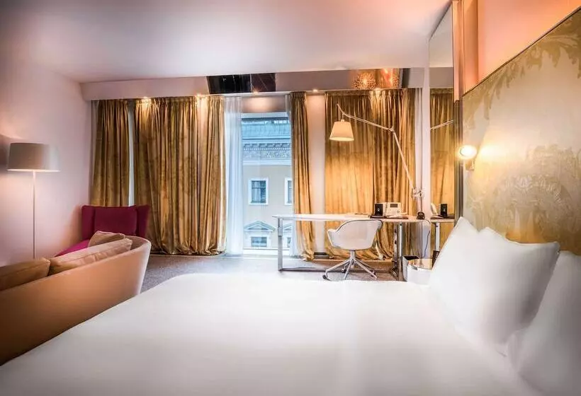اتاق کلاب, So/ St. Petersburg
