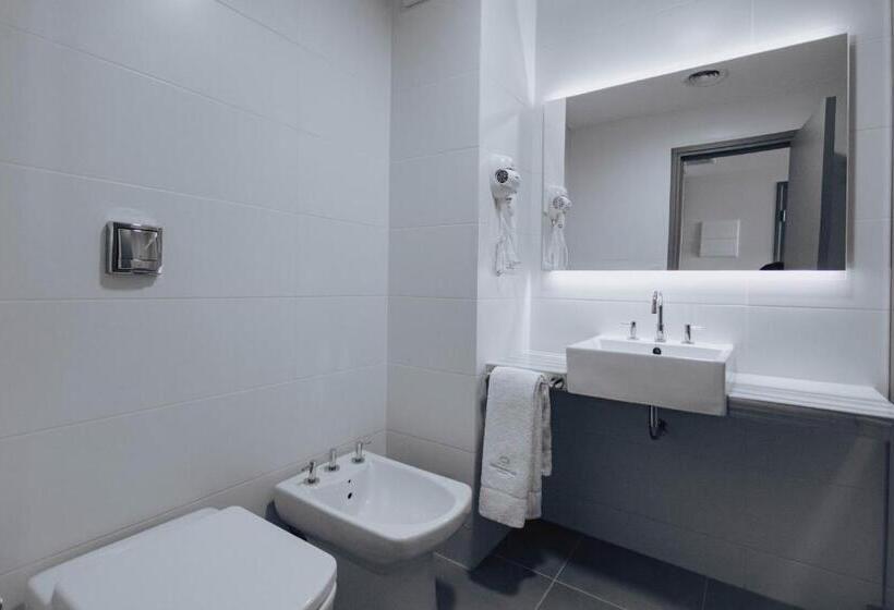 수피리어 트리플 룸, Sec