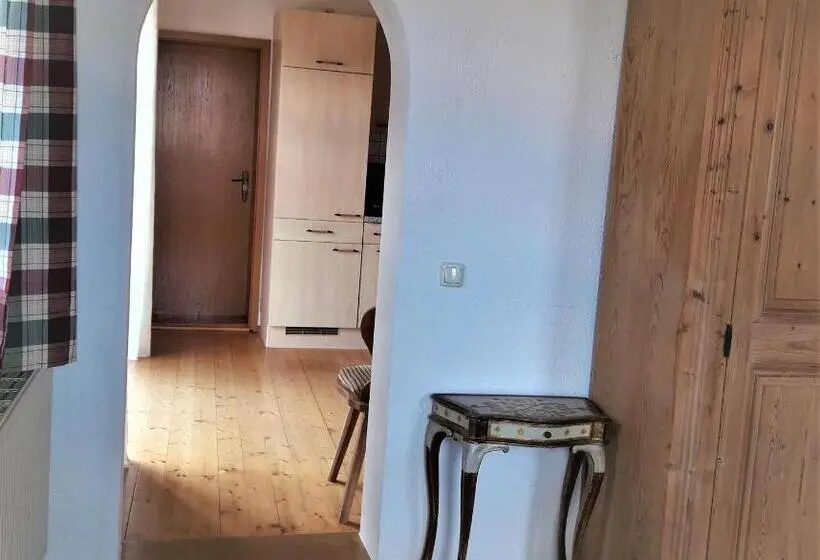 １ベッドルームアパートメント, Beim Heiß N